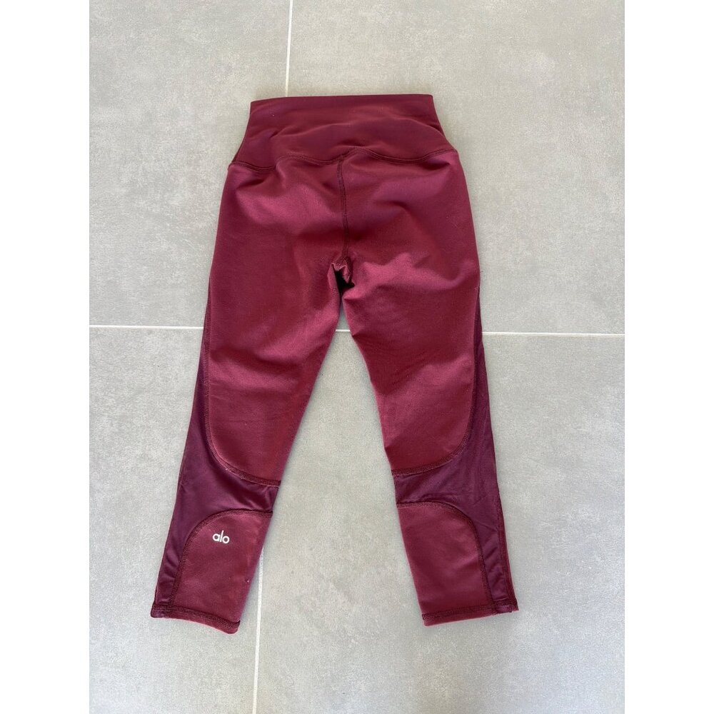 alo Yoga High Waist Capri Leggings with Sleek Desion Wine Womens Size XS - Picture 5 of 8